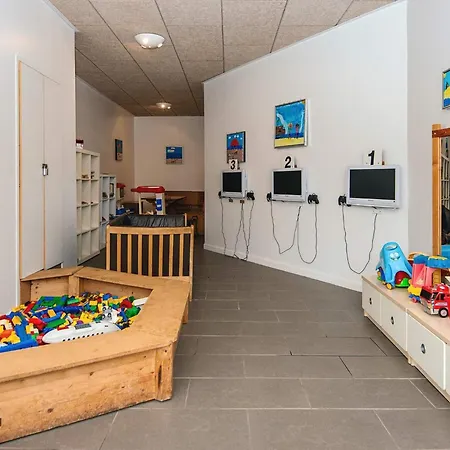 Holiday home Xli